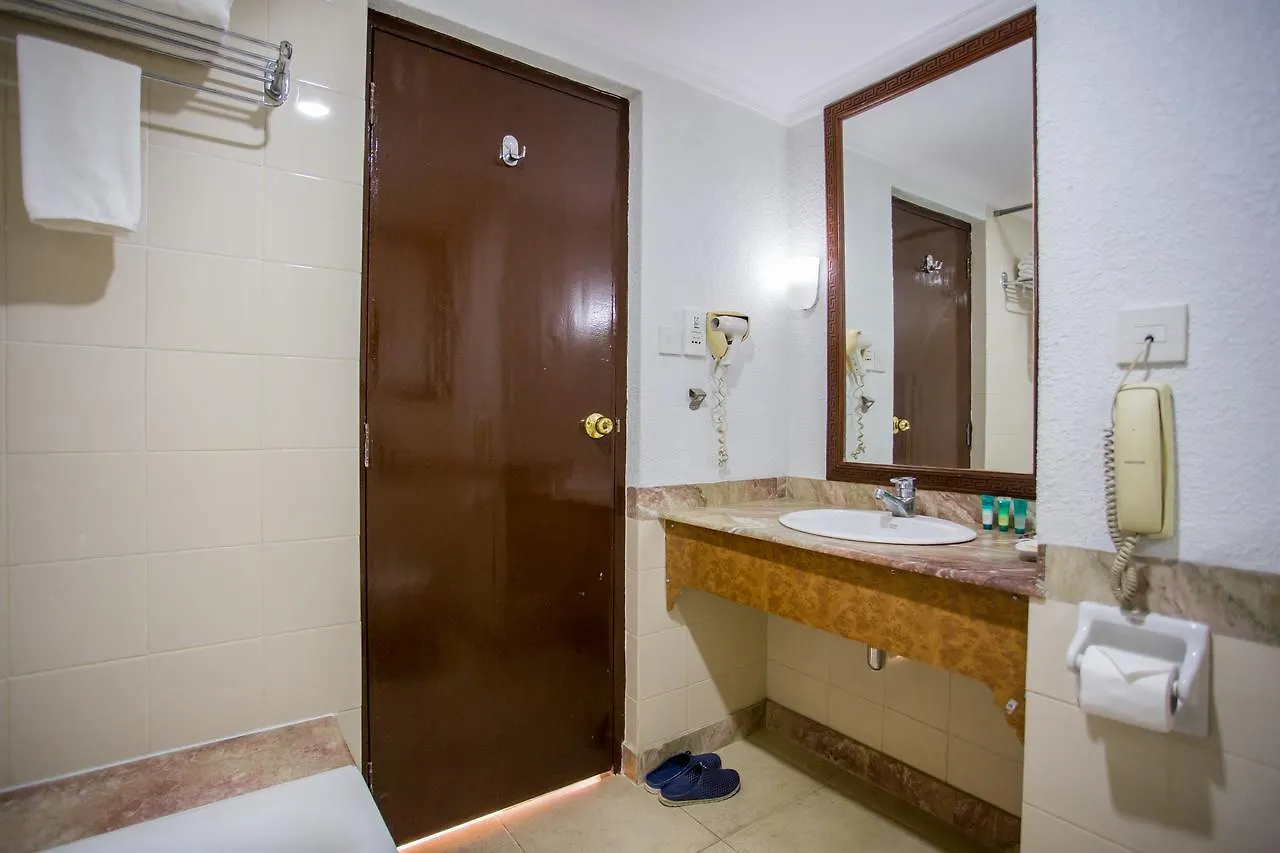 Hotel Le Himalaya Kathmandu 4*,